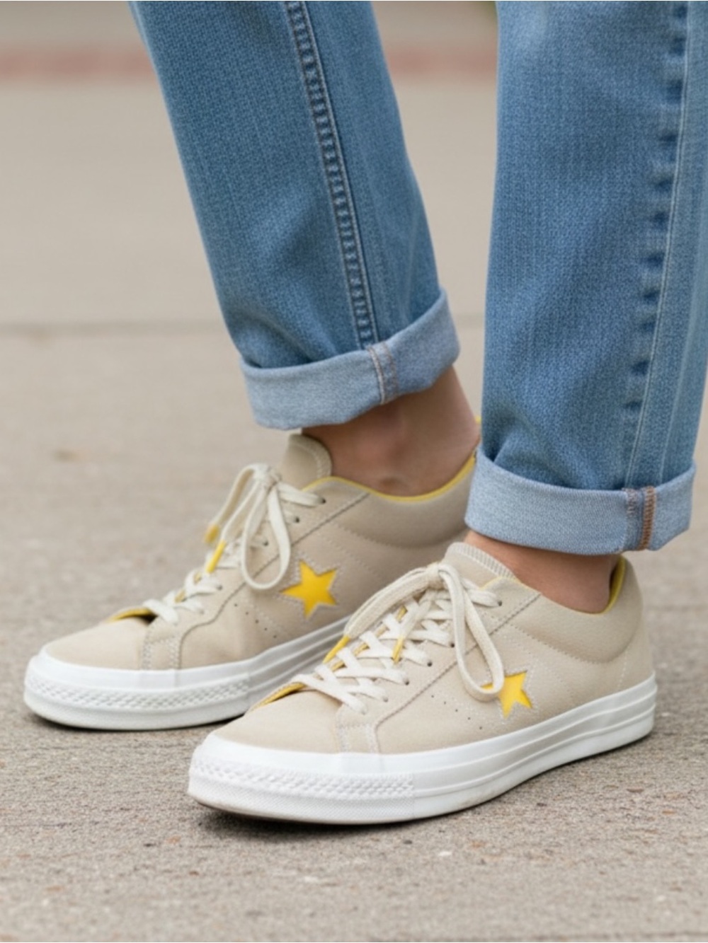 Converse All Star Chuck Taylor Yellow Star Sneakers